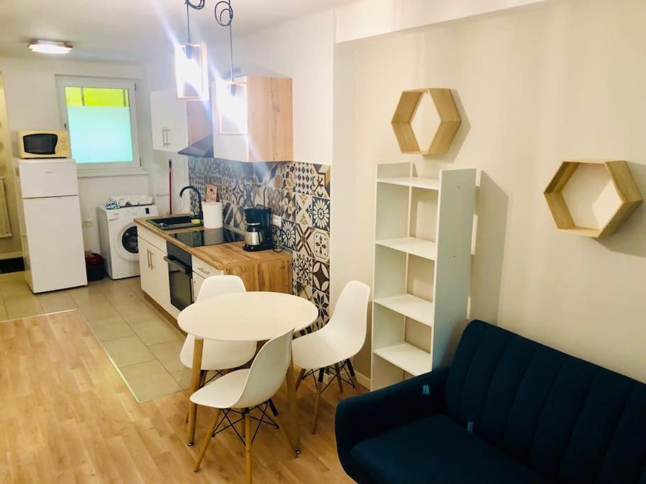 Apartment Joy Prefectura 12